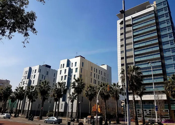 Rambla Poblenou&Mar Bella Beach
